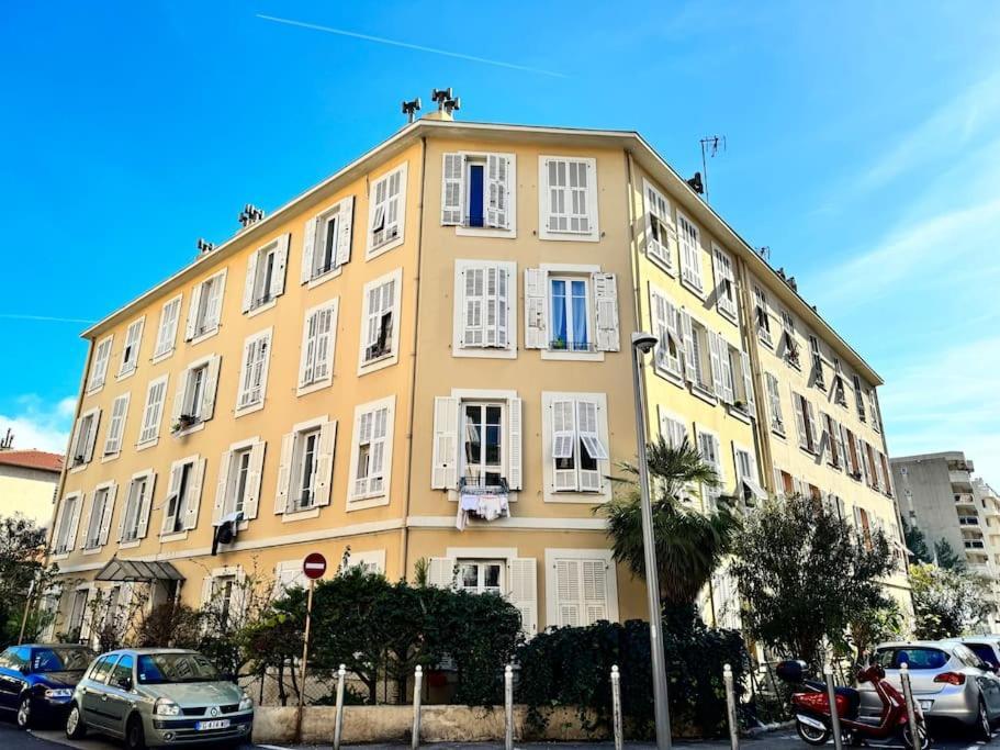 Lumineux Appartement Deux Pieces นีซ ภายนอก รูปภาพ